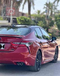 تۆیۆتا کامری